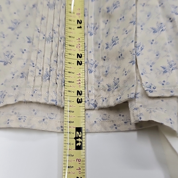 Ralph Lauren Blue Label Cream Floral Pin Tuck Pleat Button-Up Blouse SZ 10 - Picture 10 of 10